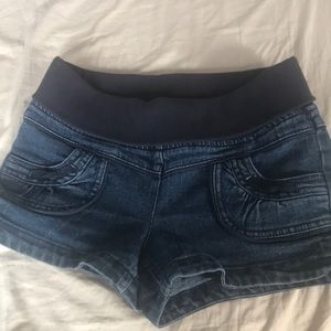 Maternity jean shorts S/M